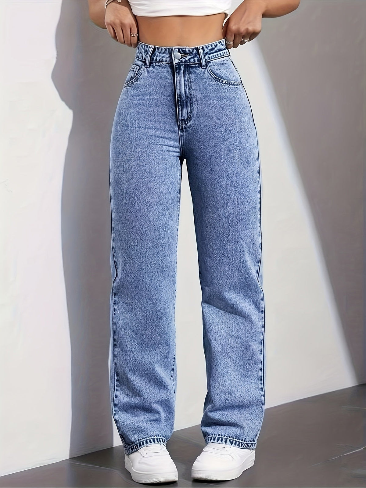 How to Measure Yourself for Jeans: Waist, Rise and Fit Guide