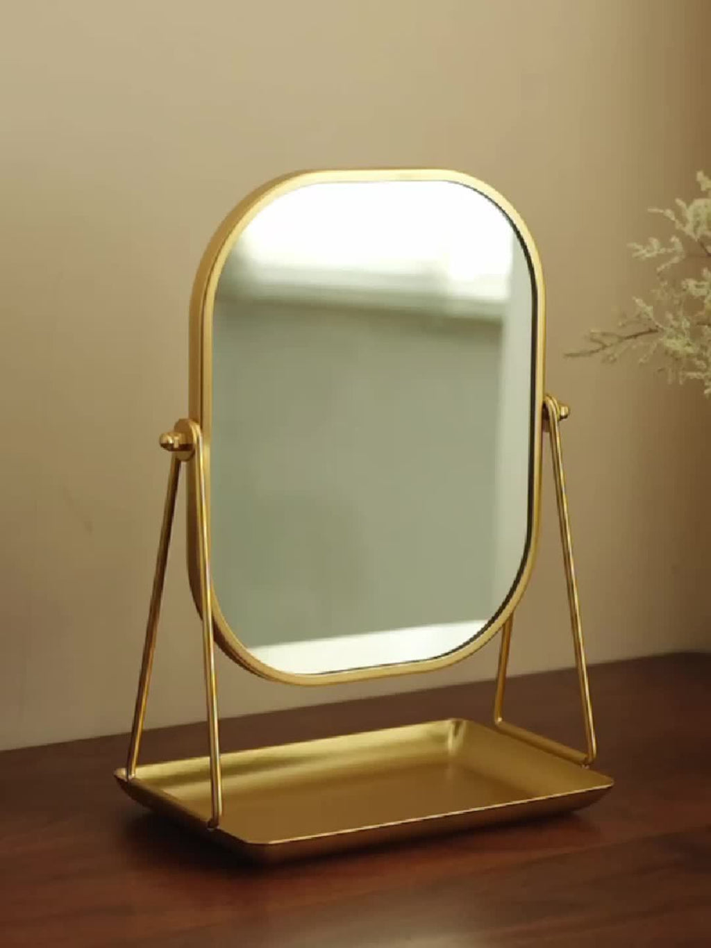 Adjustable Cartoon Metal Photo Frame with Glass Front, Varnished Finish