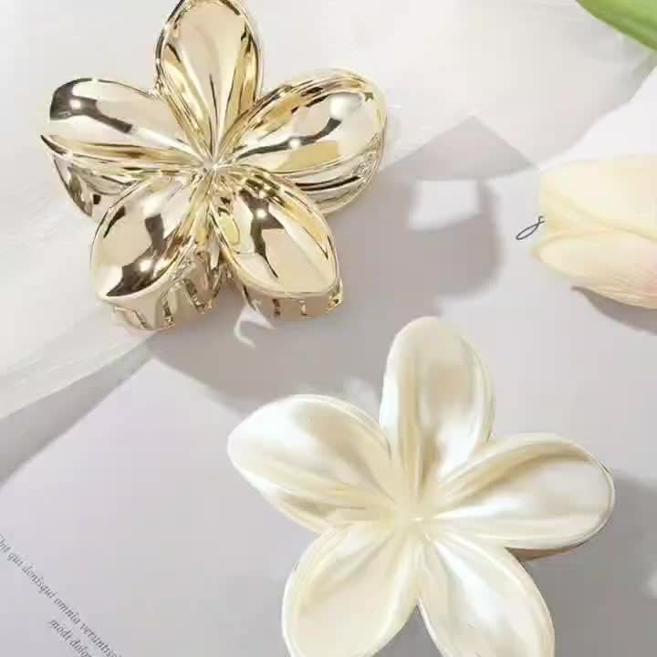 Acrylic Flower Hair Claw - Large Floral Hair Clip, White & Gold, 1pc/2pcs