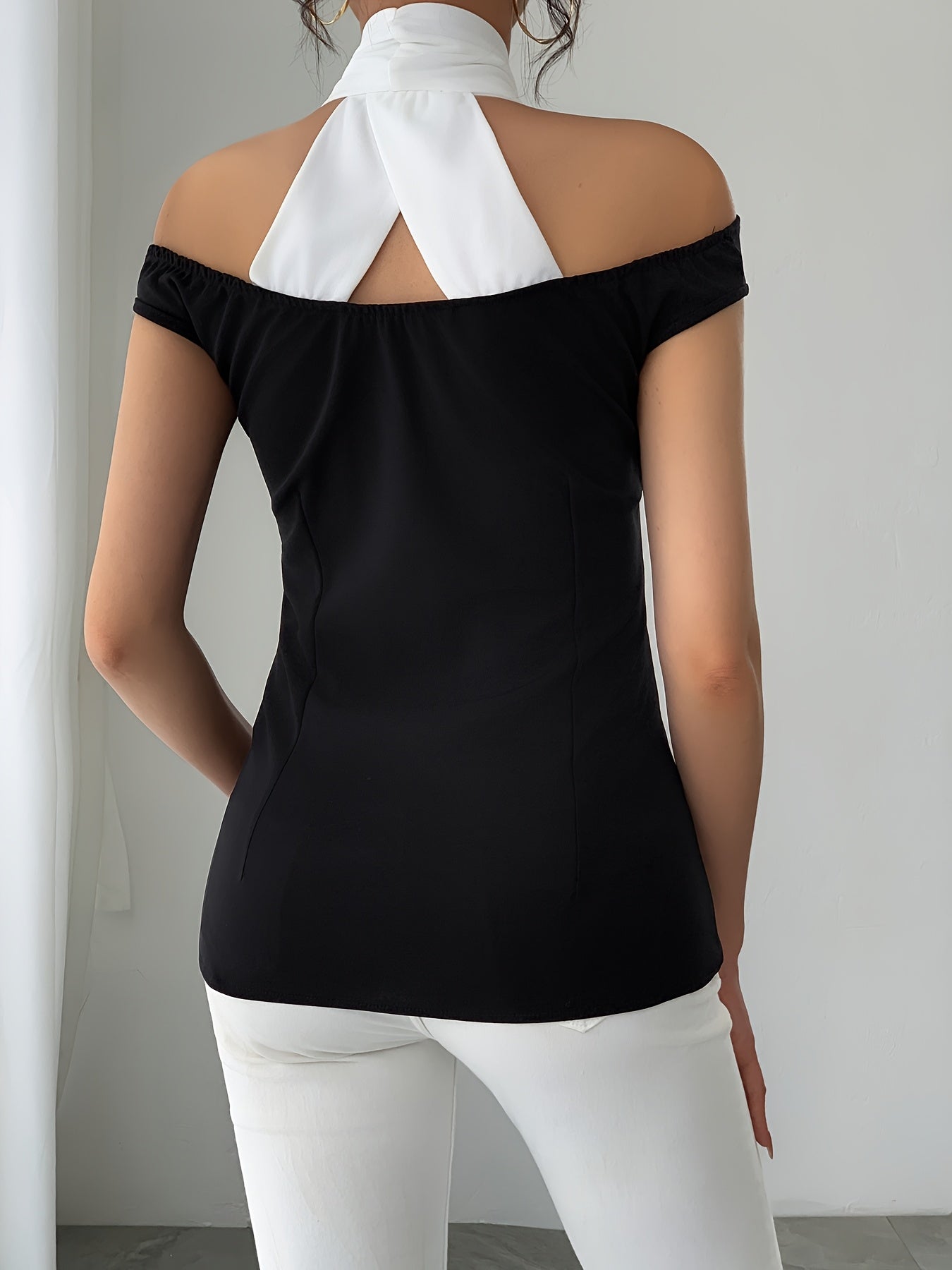 Women's Black & White Off-Shoulder V-Neck Blouse - Short Sleeve Elegant Knit Top for Summer Casual
