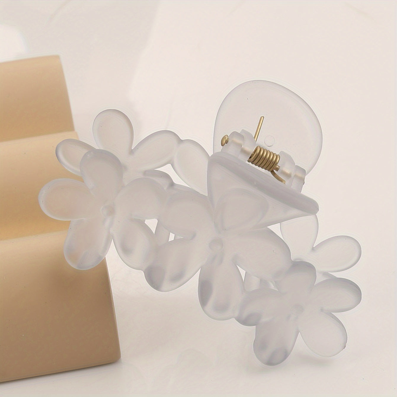 Bohemian Flower Hair Claw Clip - Solid Color Plastic Ponytail Hair Clip for Women