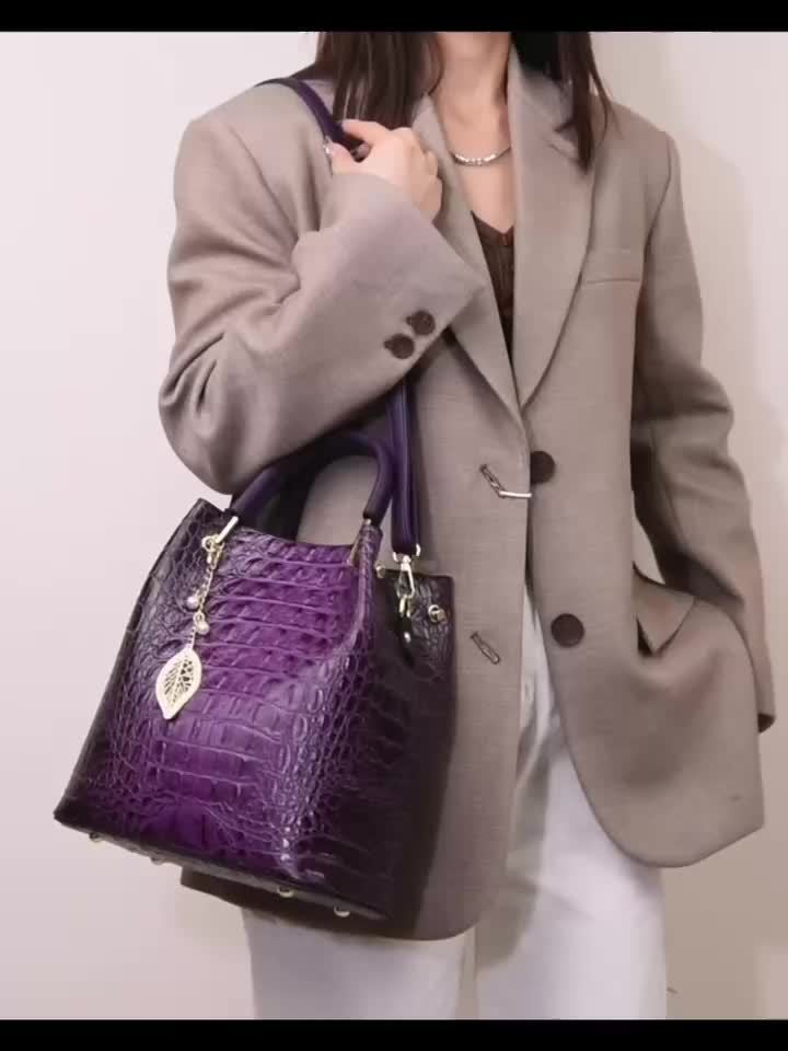 Women's Minimalist Crocodile PU Bucket Bag – Zipper Closure, Removable Strap Hand & Shoulder Bag (White, Red)