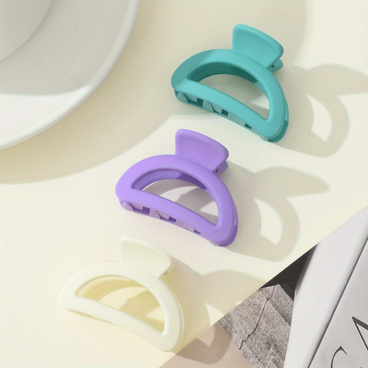 3-Pack Matte Shark Hair Claw Clips Solid Color Elegant Hair Clips for Women