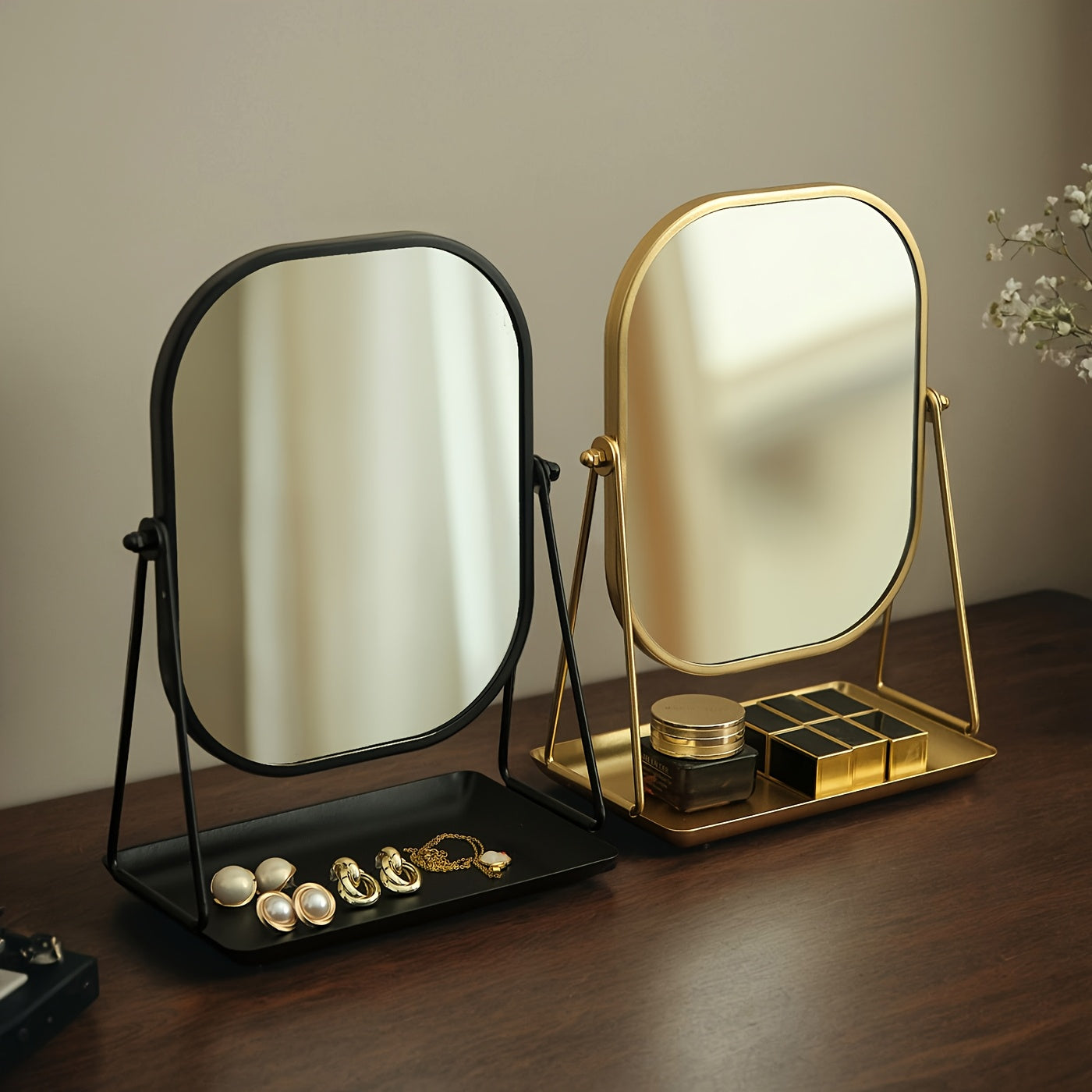 Adjustable Cartoon Metal Photo Frame with Glass Front, Varnished Finish