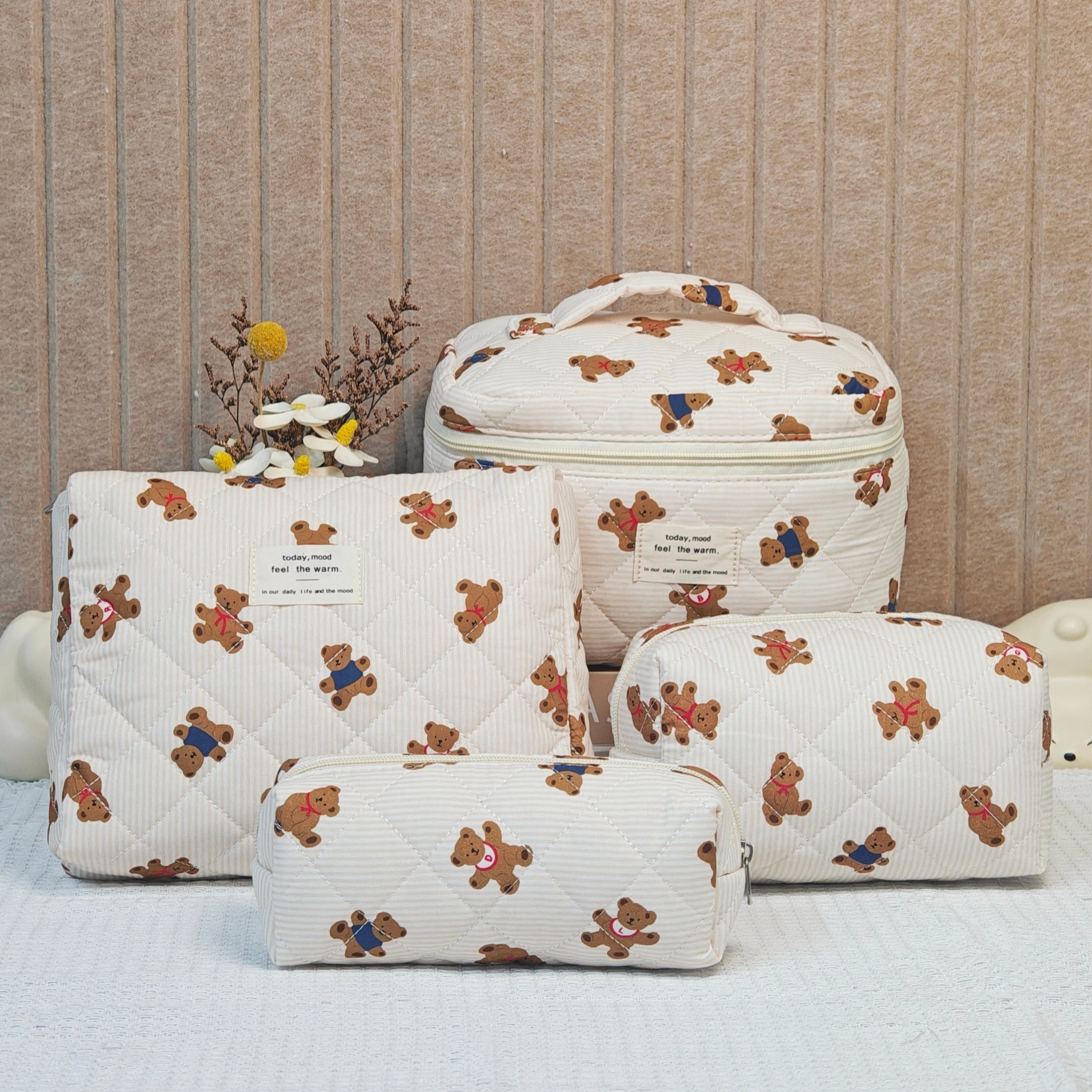 Travel Makeup Bag – Floral Large-Capacity Polyester Cosmetic Pouch with Zipper, Mixed Colors (Pink Blue Yellow Green)