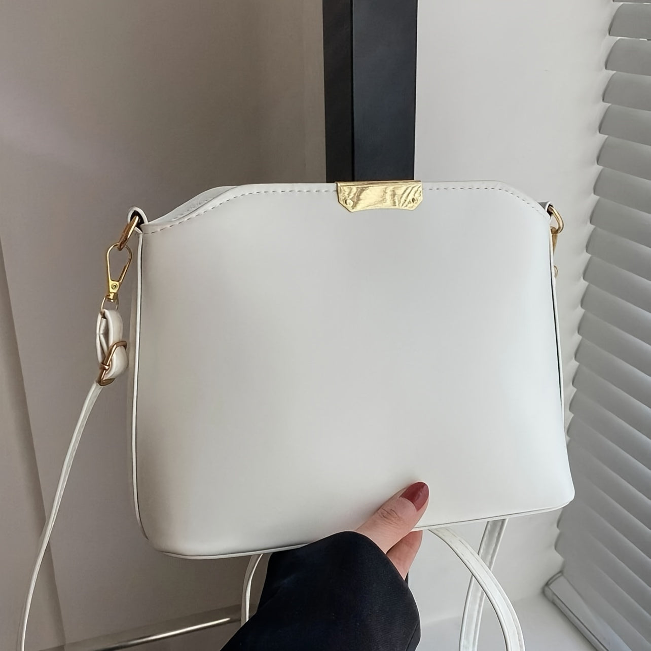 Minimalist PU Crossbody Bucket Bag for Women, Metal Accent Shoulder Messenger Bag