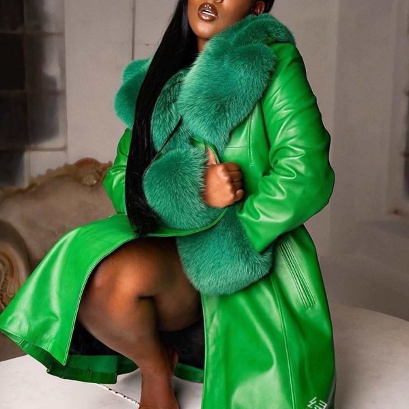 Plus Size Women's Purple PU Leather Coat with Faux Fur Collar & Lapel — Long Oversized Winter Jacket, Gold Zipper, Machine Washable