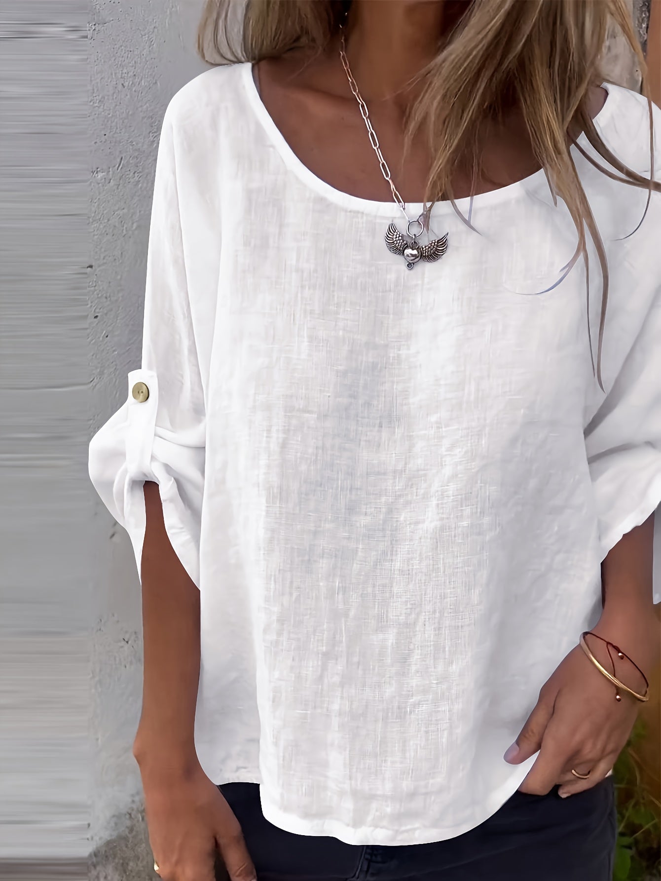 Women's Solid Crew Neck Blouse — Adjustable 3/4 Sleeve Elegant Woven Top for Spring & Fall