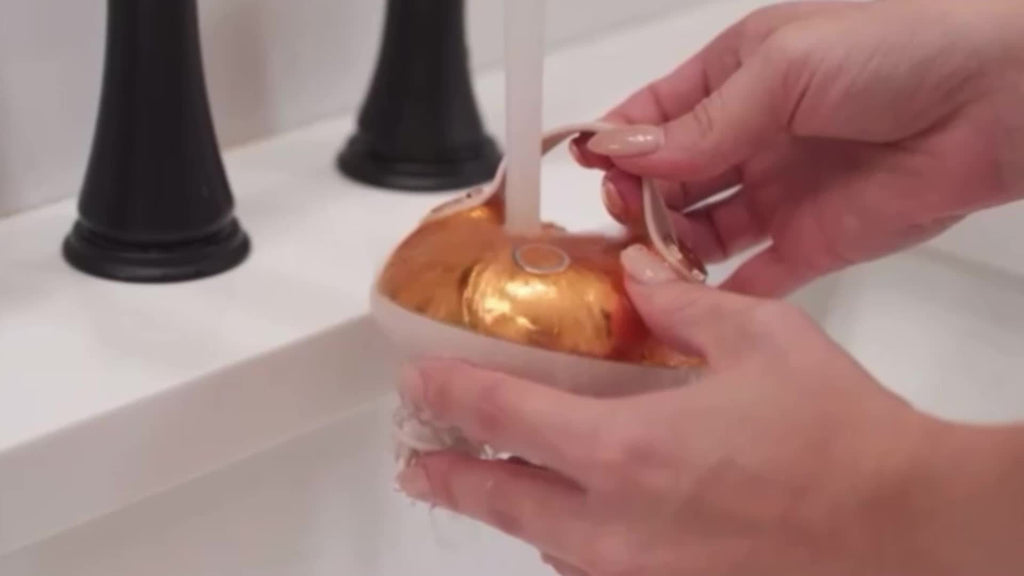 Electric Hanging Rope Scalp Massager – 100 Kneading Nodes, Portable USB Rechargeable Head & Facial Massager, Gift for Pet Lovers