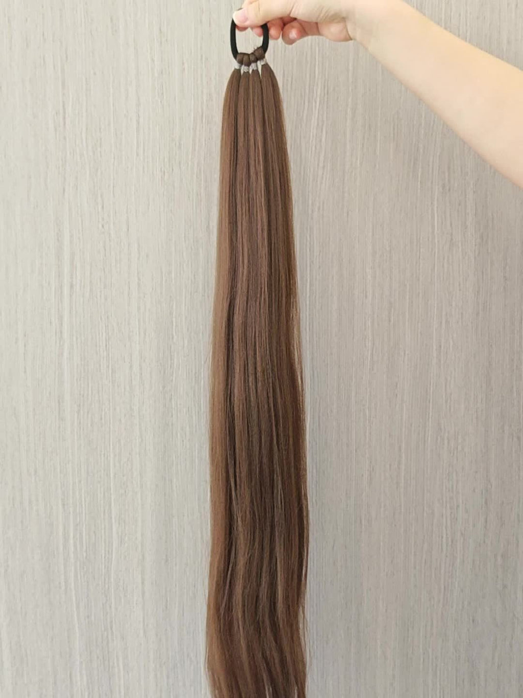 28-inch (71 cm) Long Straight Synthetic Ponytail Extension with Elastic Band - Black Heat-Resistant Soft Fiber