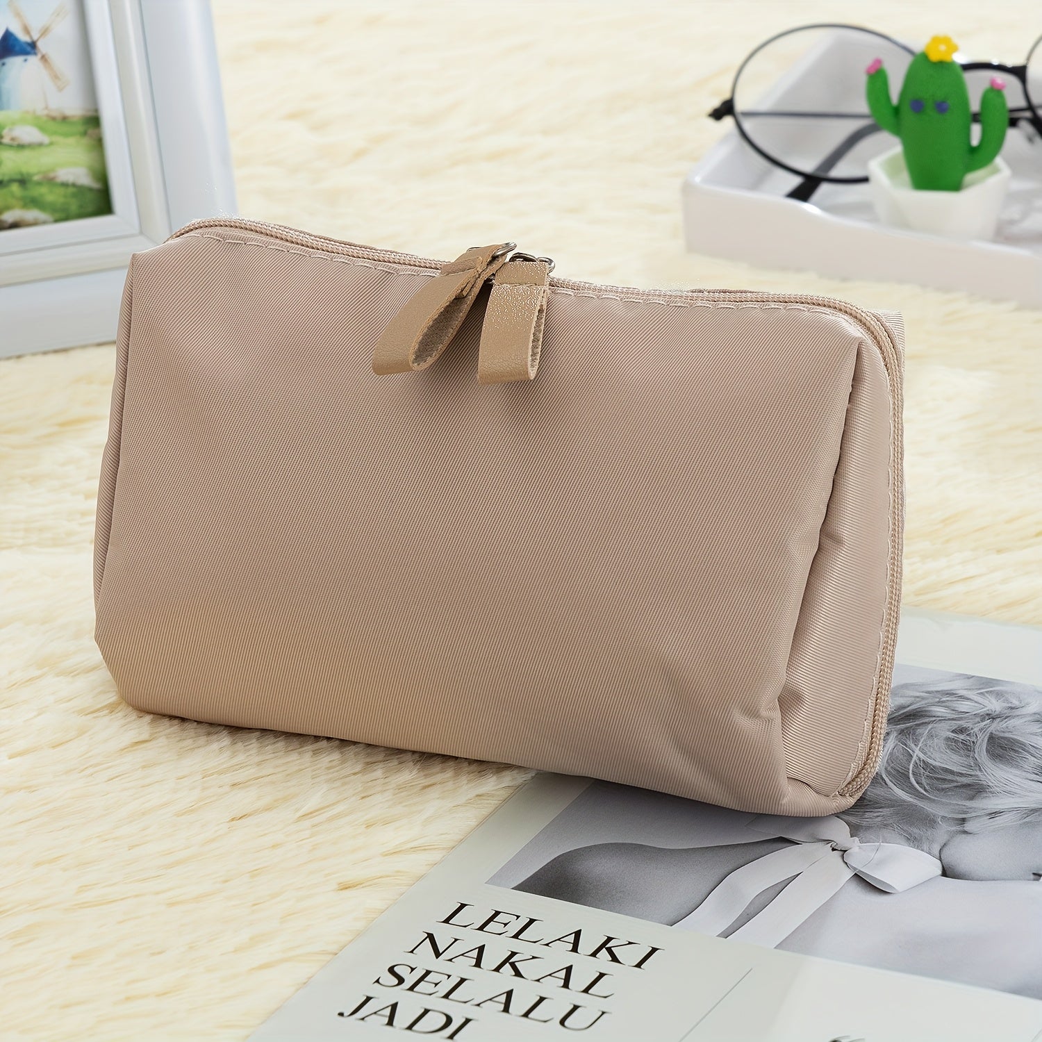 Compact Nylon Makeup Organizer Bag with Zipper – Unisex Travel Cosmetic & Toiletry Case (Beige/Black)