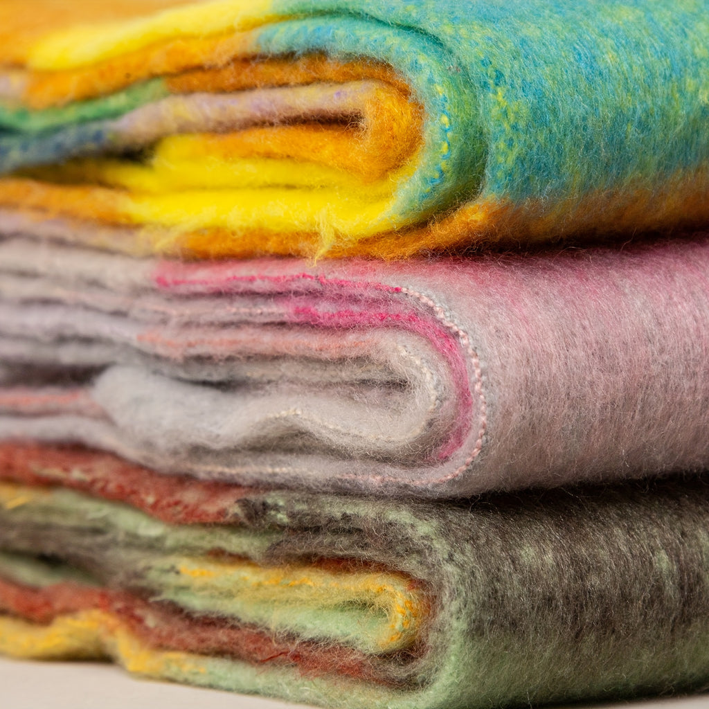 Women's Bohemian Plaid Tassel Scarf — Thick Faux Mohair Rainbow Shawl 240 cm (94.5 in)