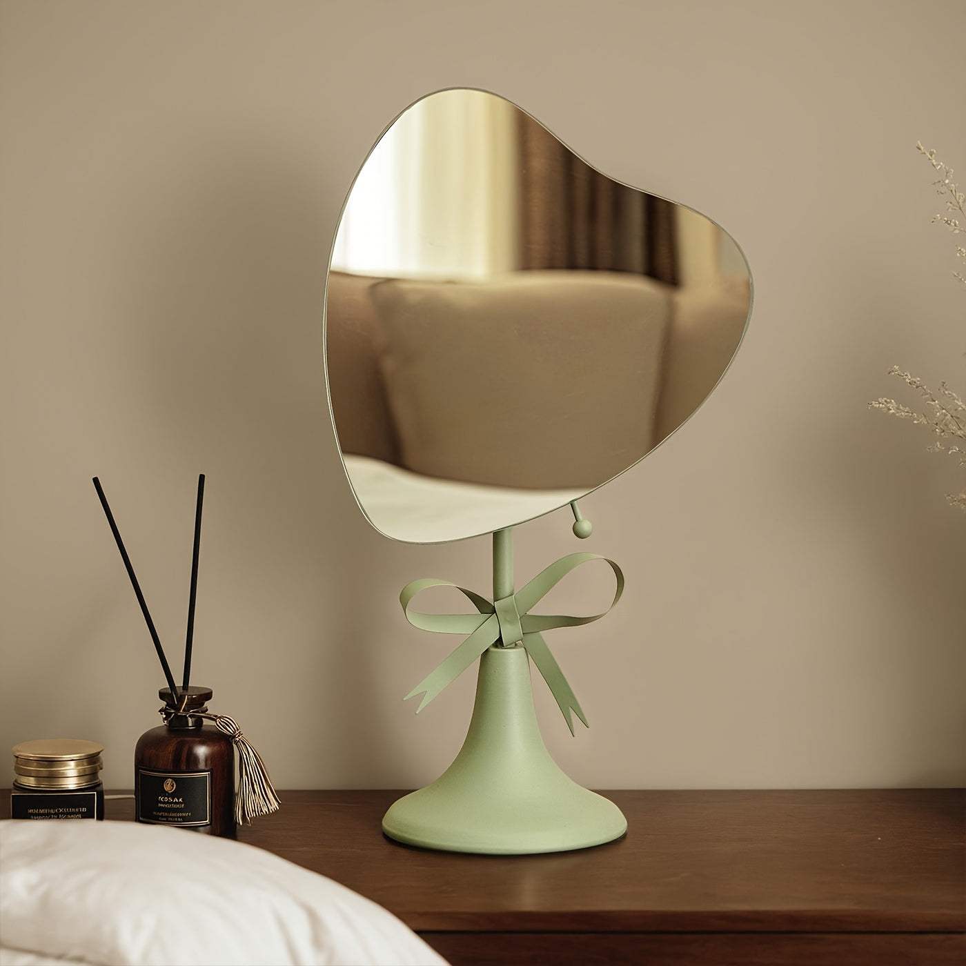 Adjustable Heart Base Makeup Mirror — Tabletop & Hanging Vanity Mirror, Portable No-Power Metal Mirror (Gold/Black)