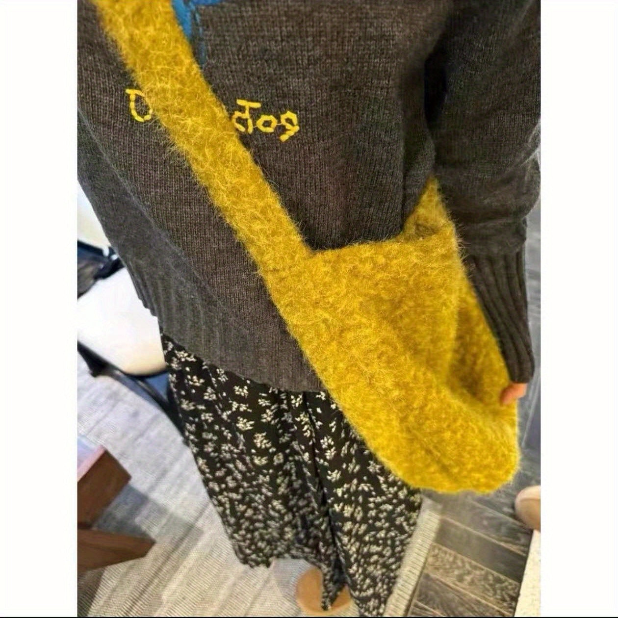 Women's Plush Velvet Crossbody Bucket Bag - Vintage Large-Capacity Soft-Touch Handbag with Fixed Strap & Buckle Closure (Golden Tan/Brown)