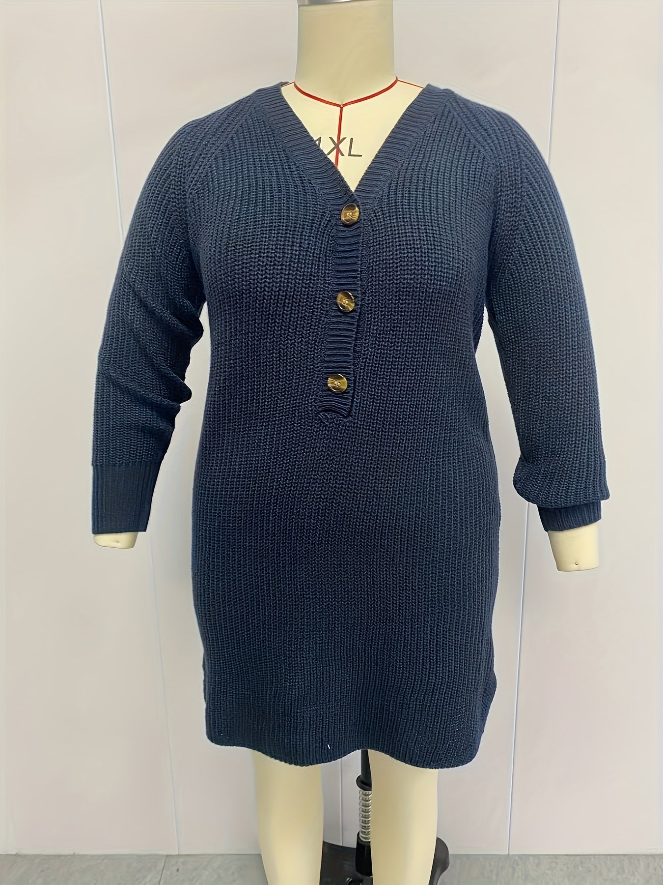 Plus Size V-Neck Long Sleeve Sweater Dress with Single Button Closure, Soft Pink Loose-Fit Casual Chic