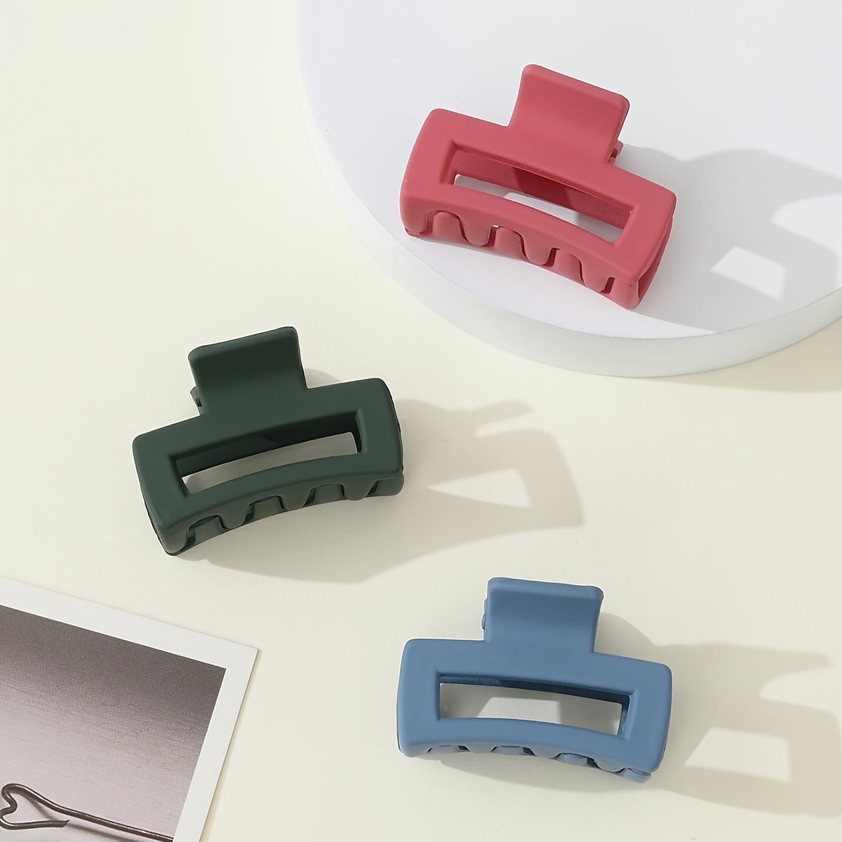 3-Pack Matte Shark Hair Claw Clips Solid Color Elegant Hair Clips for Women