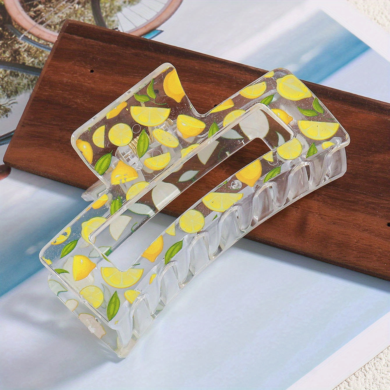 Transparent Lemon Flower Hair Claw Clip – Cute Minimalist Plastic Hair Clip for Women