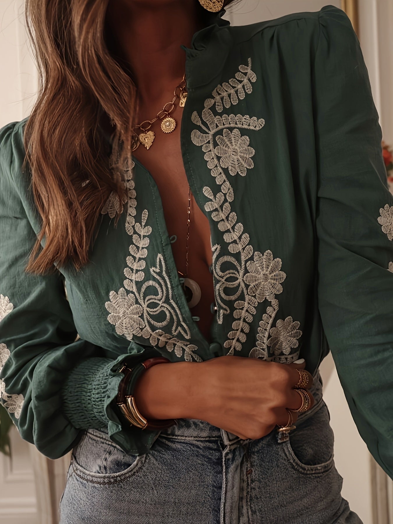 Women's Floral Embroidered Blouse — Green & White Color-Block Stand Collar with Lantern Sleeves