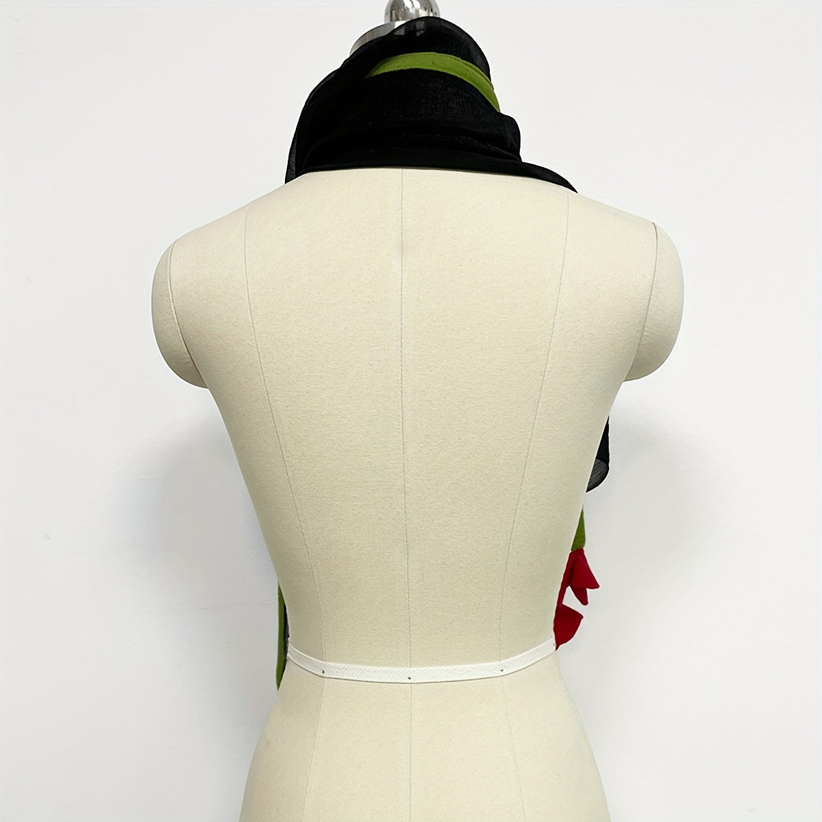 Vintage Black Rose Thin Scarf - Lightweight Breathable Shawl and Sunscreen Bandana for Spring Autumn