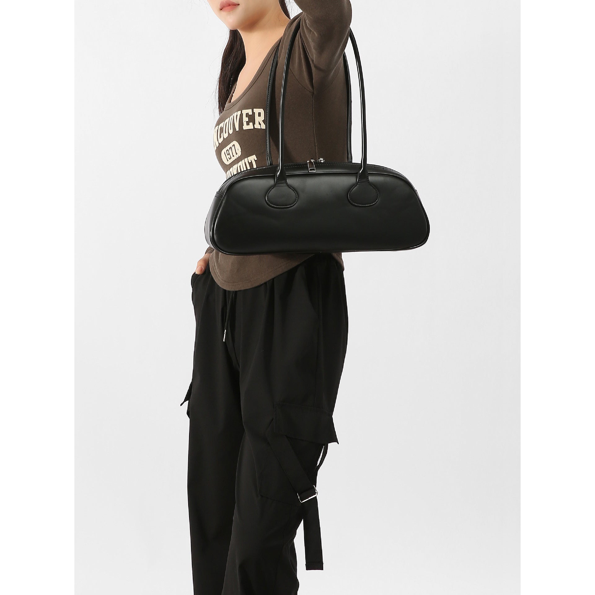 Women's Light Beige Baguette Handbag – Large Capacity Layered Korean Retro Vintage Bag with Buckle Closure, Split Leather