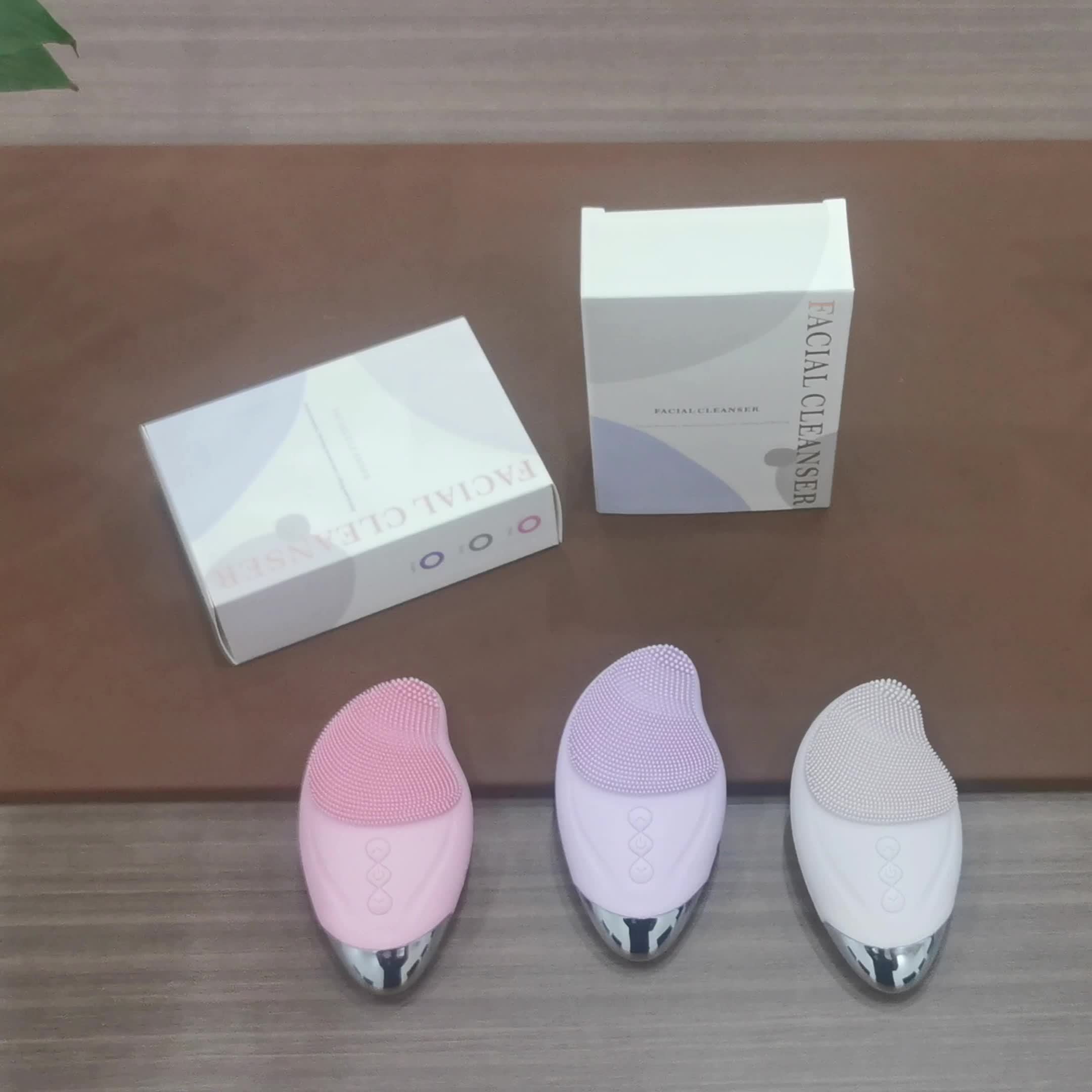 Electric Silicone Facial Cleansing Brush with Heated Eye Massager — USB Rechargeable 300mAh for Deep Exfoliation & Blackhead Removal (Men & Women)