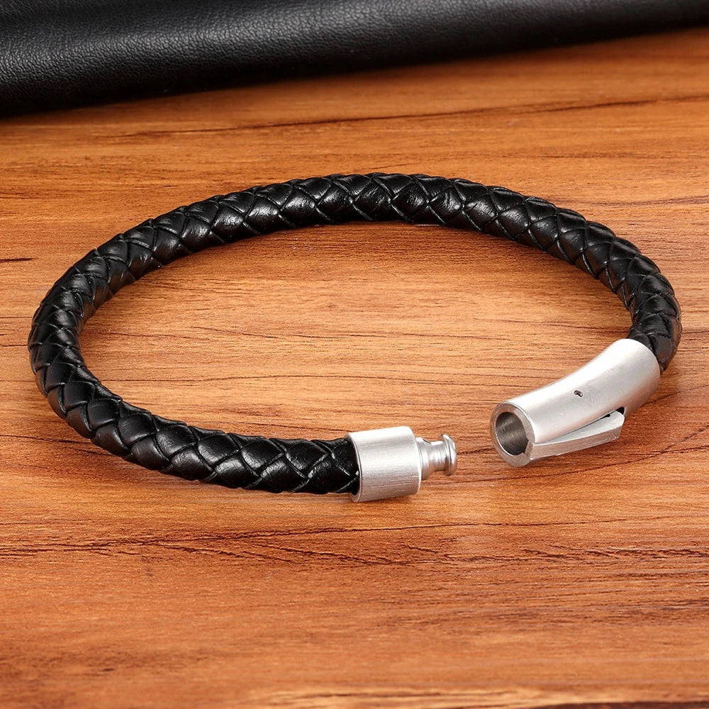 Men's Black Genuine Leather Handwoven Bracelet with Stainless Steel Toggle Clasp - 19/21/23 cm (7.5/8.3/9.1 in)