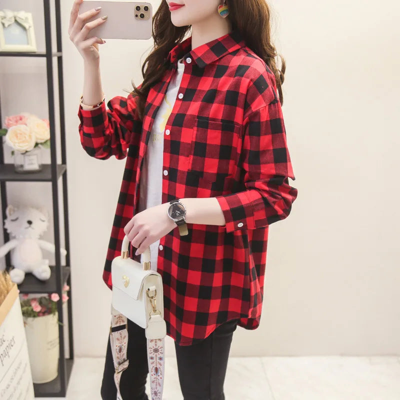 Loose Women's Plaid Shirt – College Style Long-Sleeve Checked Blouse, Casual Loose-Fit Top