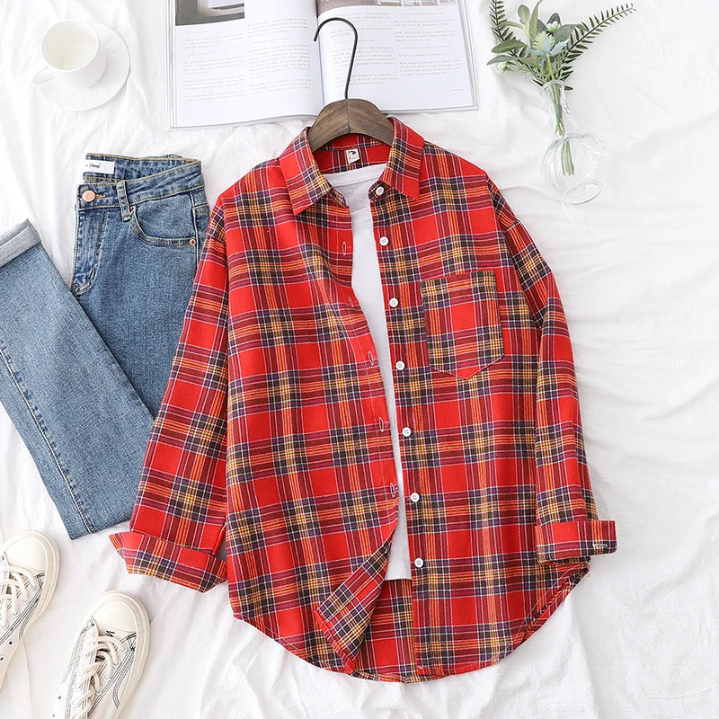 Loose Women's Plaid Shirt – College Style Long-Sleeve Checked Blouse, Casual Loose-Fit Top