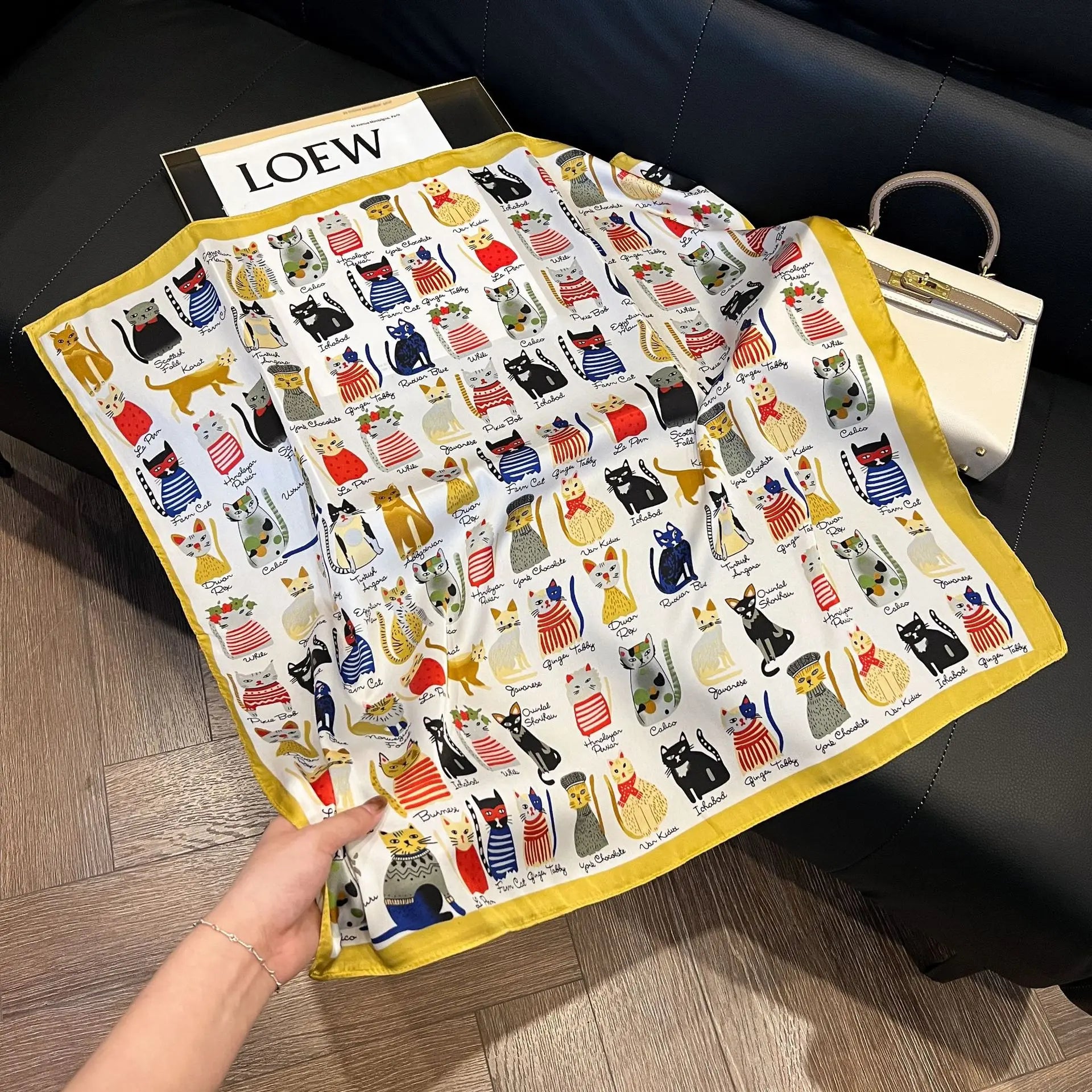 Luxury Square Silk-Feel Scarf 70 x 70 cm (27.6 x 27.6 in) Korean Fashion Floral Bandana Kerchief Wrap