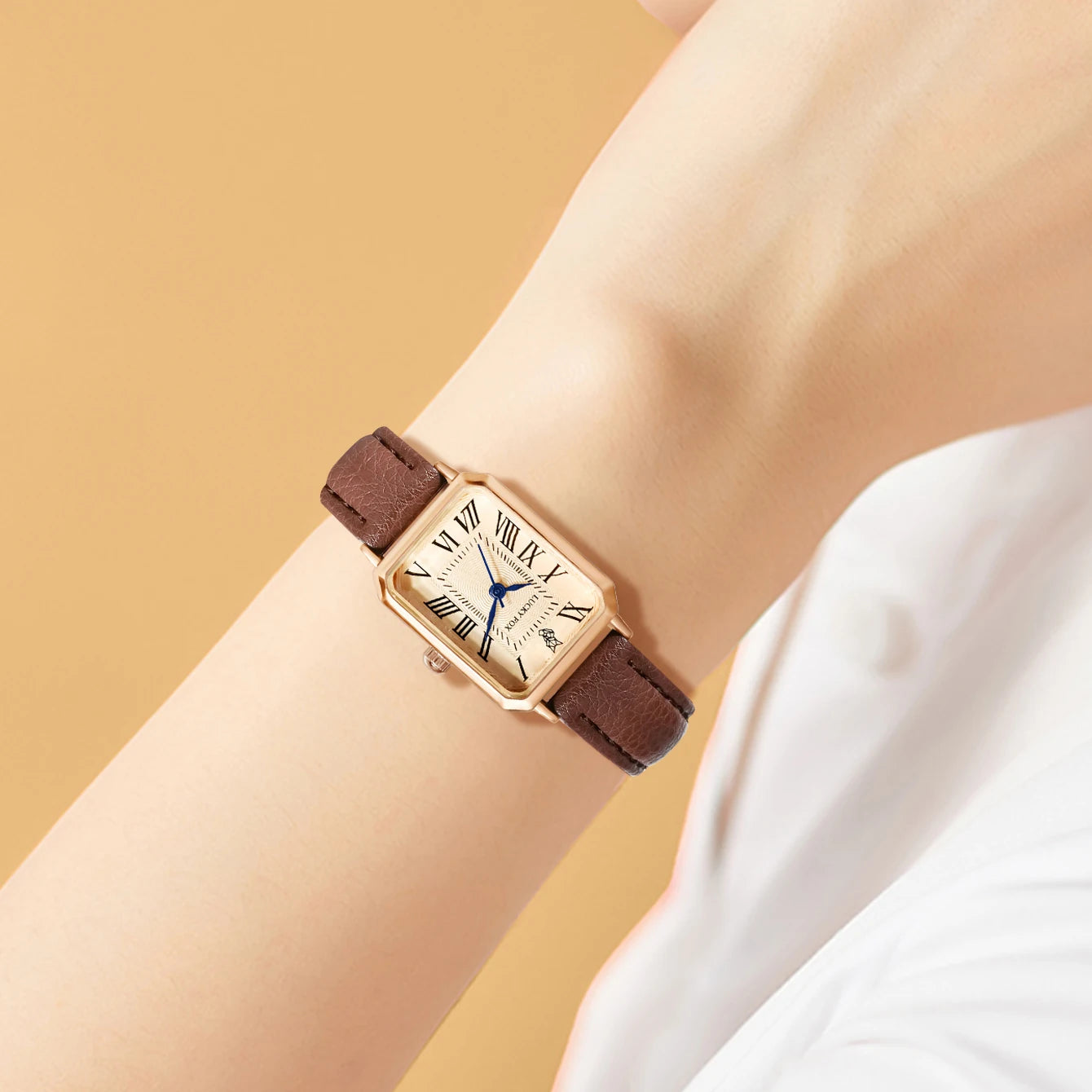 Retro Square Women's Quartz Watch 20mm Dial Leather Strap Casual Fashion Wristwatch