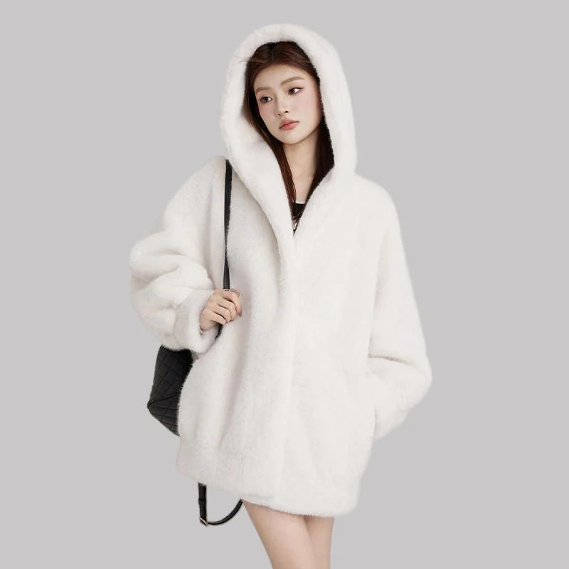 Women's Retro Short Faux Leather Fur Moto Biker Jacket with Zipper and Turn-Down Collar