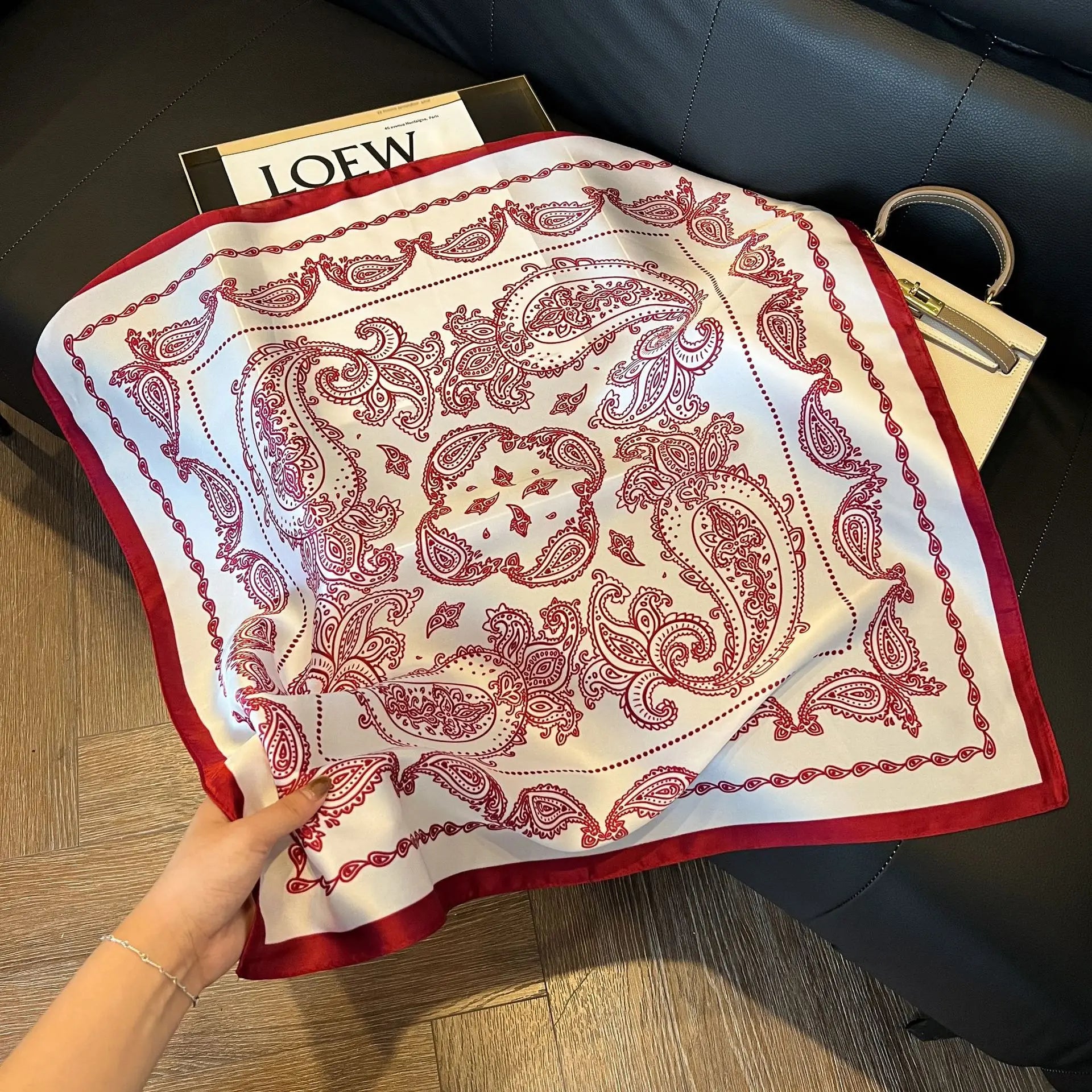 Luxury Square Silk-Feel Scarf 70 x 70 cm (27.6 x 27.6 in) Korean Fashion Floral Bandana Kerchief Wrap