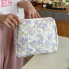 Large Capacity Women's Cosmetic Bag - Plaid Zipper Travel Makeup Clutch, Multiple Sizes (Up to 24 x 18 x 7.5 cm | 9.4 x 7.1 x 3.0 in)