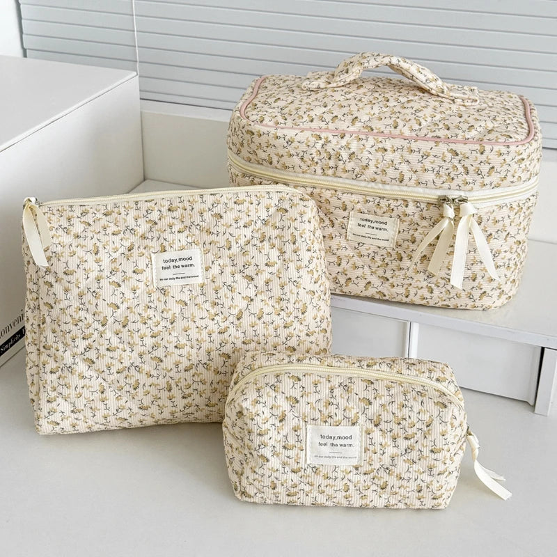 Vintage Corduroy Floral Makeup Bag - Retro Zipper Cosmetic Pouch Clutch for Women