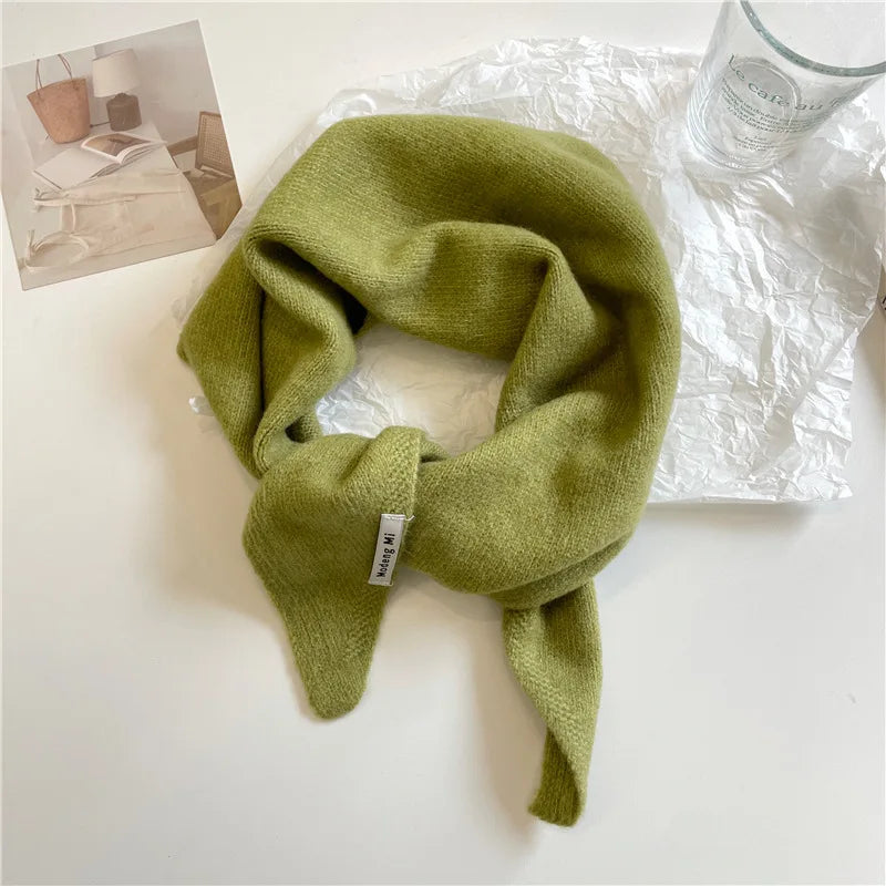 Women’s Korean-Style Triangle Knit Wool-Blend Scarf Shawl, Warm Winter Neck Wrap — 80–120 cm (31–47 in)