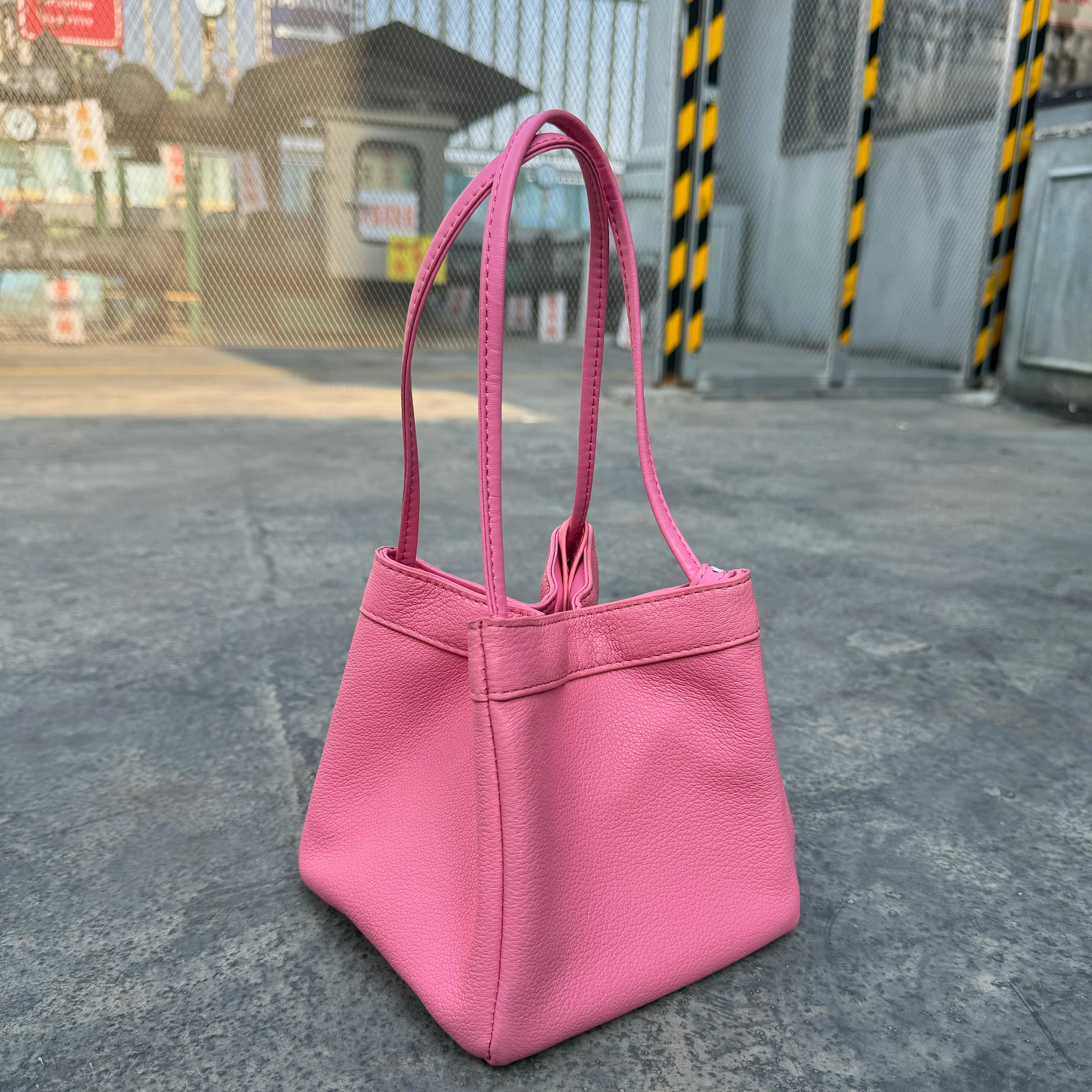 Personalized Faux Suede Bucket Bag for Women – Custom Letter Shoulder Tote, Luxury Party Handbag