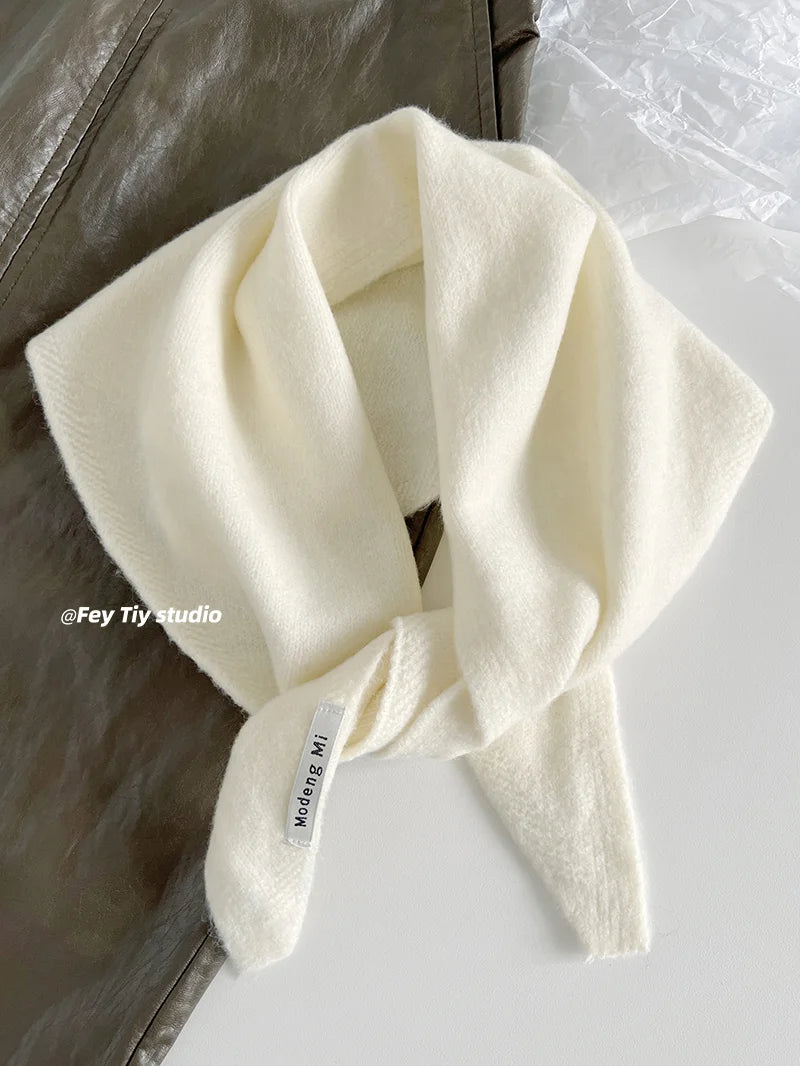 Women’s Korean-Style Triangle Knit Wool-Blend Scarf Shawl, Warm Winter Neck Wrap — 80–120 cm (31–47 in)