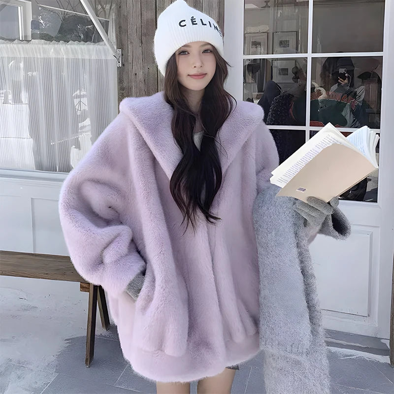 Women's Retro Short Faux Leather Fur Moto Biker Jacket with Zipper and Turn-Down Collar