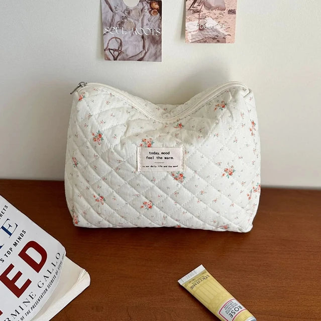 Large Capacity Women's Cosmetic Bag - Plaid Zipper Travel Makeup Clutch, Multiple Sizes (Up to 24 x 18 x 7.5 cm | 9.4 x 7.1 x 3.0 in)