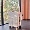 Aluminum Frame Rolling Luggage with Wide Handle, 360-Degree Silent Colorful Spinner Wheels and TSA Lock — 20/24/26/28 Inch (35–77 cm) Trolley Suitcase