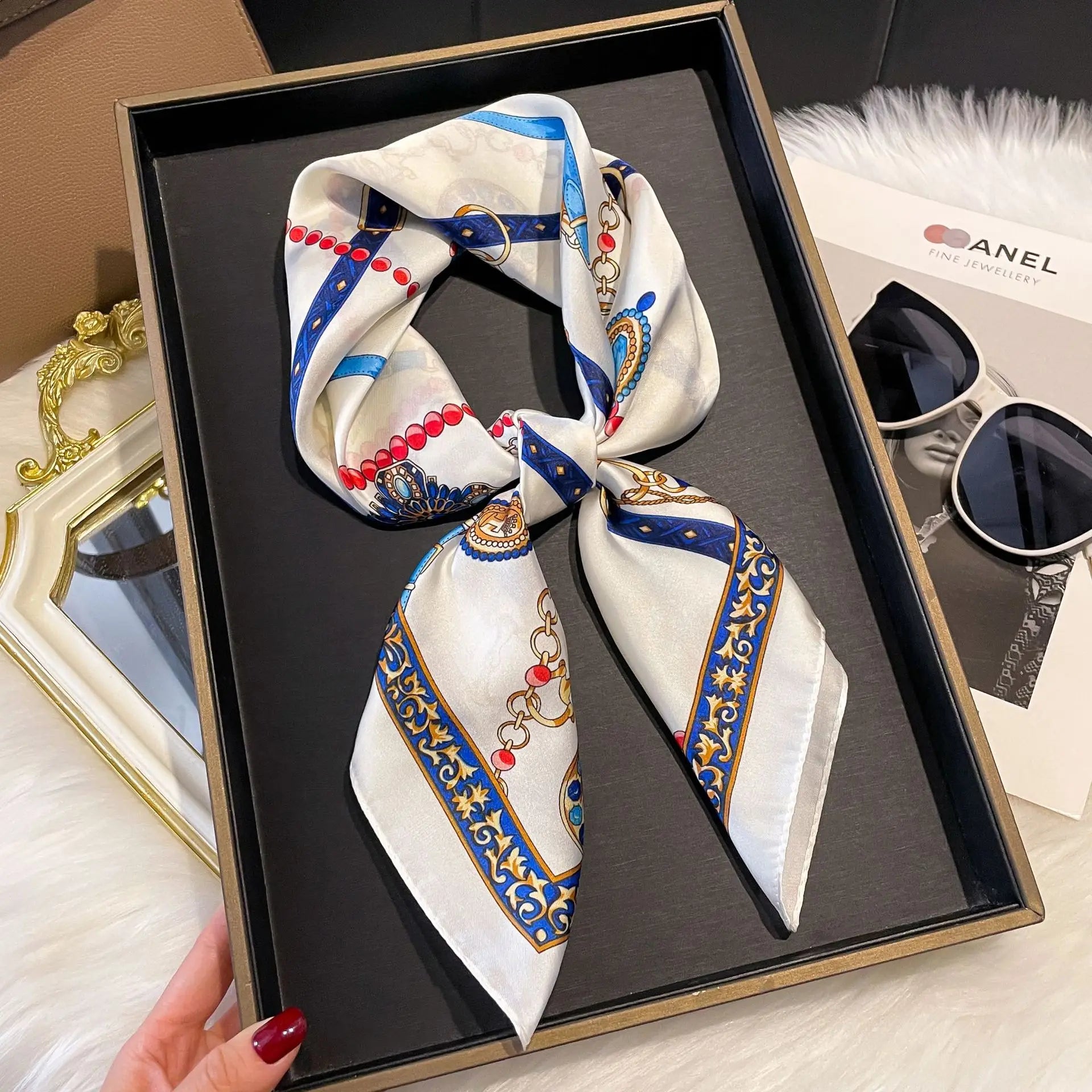 Luxury Horse Print Silk-Feel Square Scarf 70 x 70 cm (27.6 x 27.6 in) – Women's Neck, Hair, Foulard, Bandana