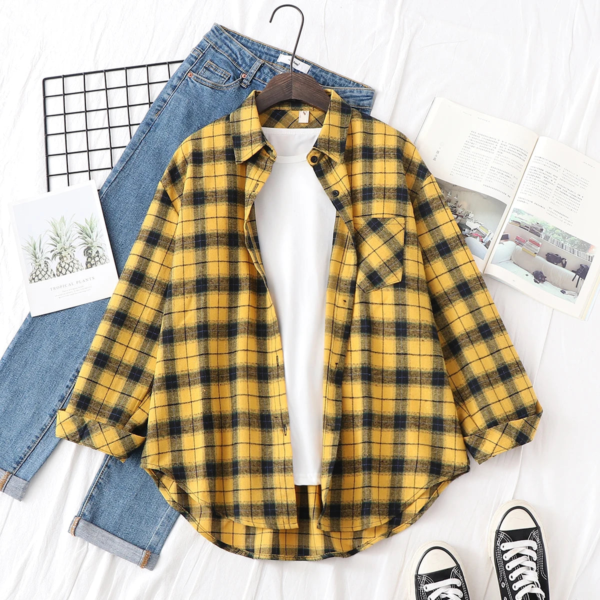 Loose Women's Plaid Shirt – College Style Long-Sleeve Checked Blouse, Casual Loose-Fit Top