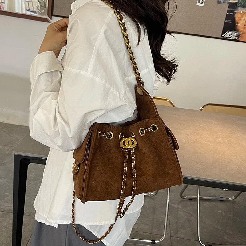 Biker Rhombus Chain Bucket Bag - Retro Faux Suede Crossbody Shoulder Bag for Women
