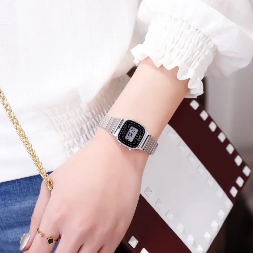 SKMEI Luxury Small Dial Digital Women's Watch Waterproof Sport Casual Ladies Calendar Wristwatch