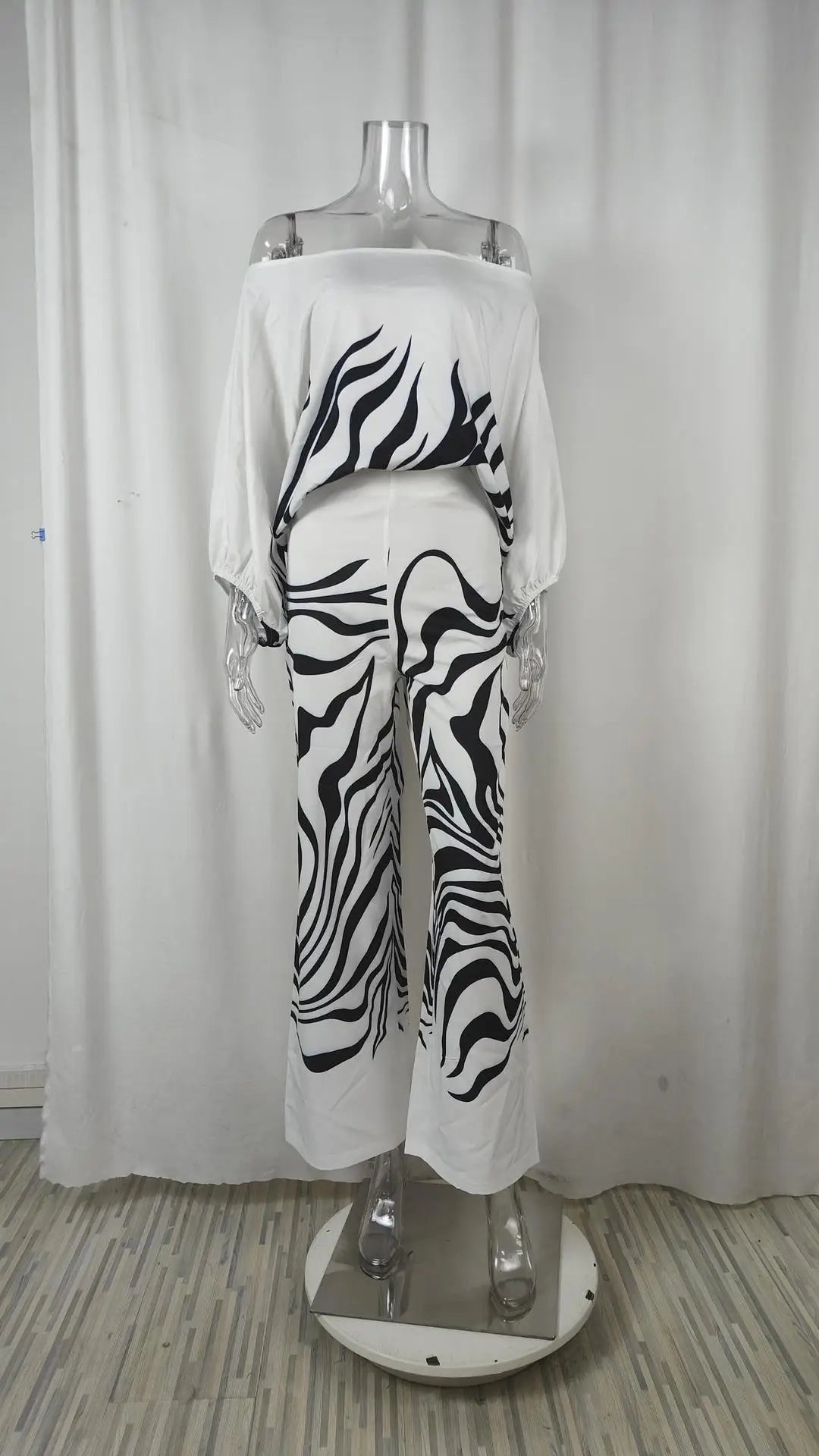 VEITCHE Women's Off-Shoulder Print 2-Piece Set — Long Sleeve Blouse & High-Waist Wide-Leg Pants