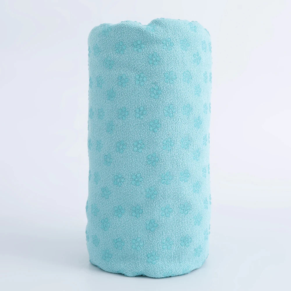 Hot Yoga Towel – Non-Slip, Sweat-Absorbing Yoga Mat Towel with Grip Points, 72 x 25 in (183 x 63 cm) for Hot Yoga & Pilates