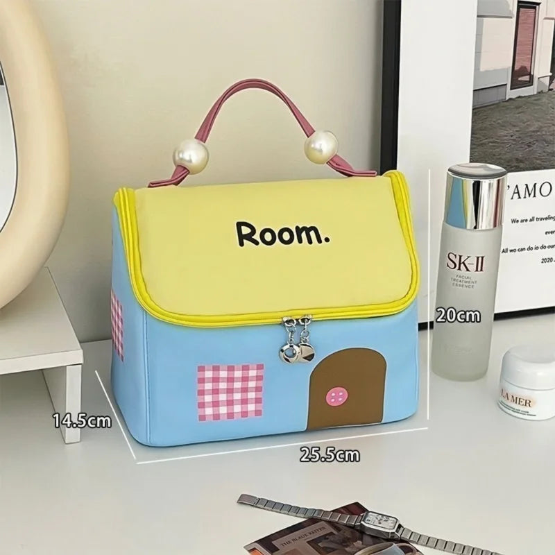 Large-Capacity House-Shaped Travel Cosmetic Bag – Portable Makeup Pouch with Cute Cartoon Design