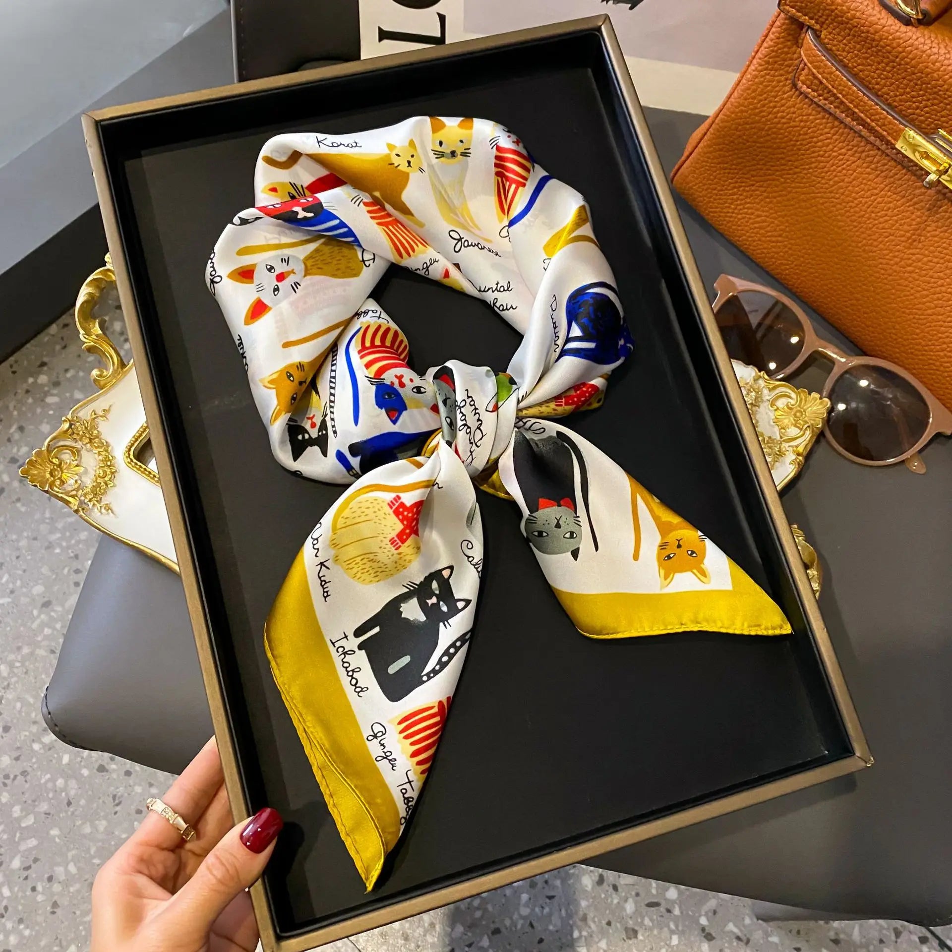 Nordic All-Season Faux Silk Square Scarf 70 x 70 cm (27.6 x 27.6 in) – Lightweight Chic Shawl for Women & Teens