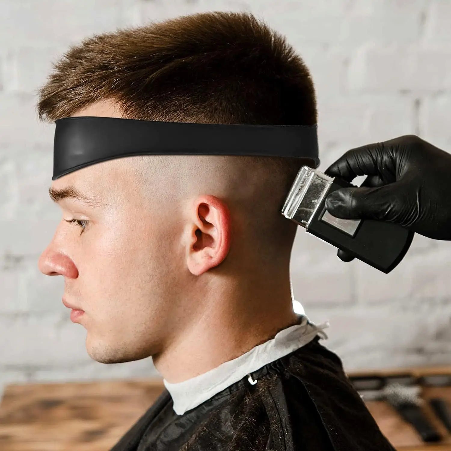 Silicone Neckline Haircut Guide Headband – Curved Barber Template for DIY Fades, Hands-Free Trimming (Fits Most 21.5 in / 54.6 cm)