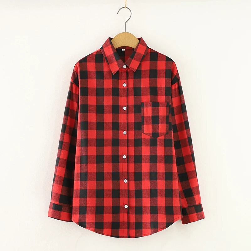 Women's Flannel Plaid Shirt - Loose Cotton-Poly Long Sleeve Button-Down with Pockets